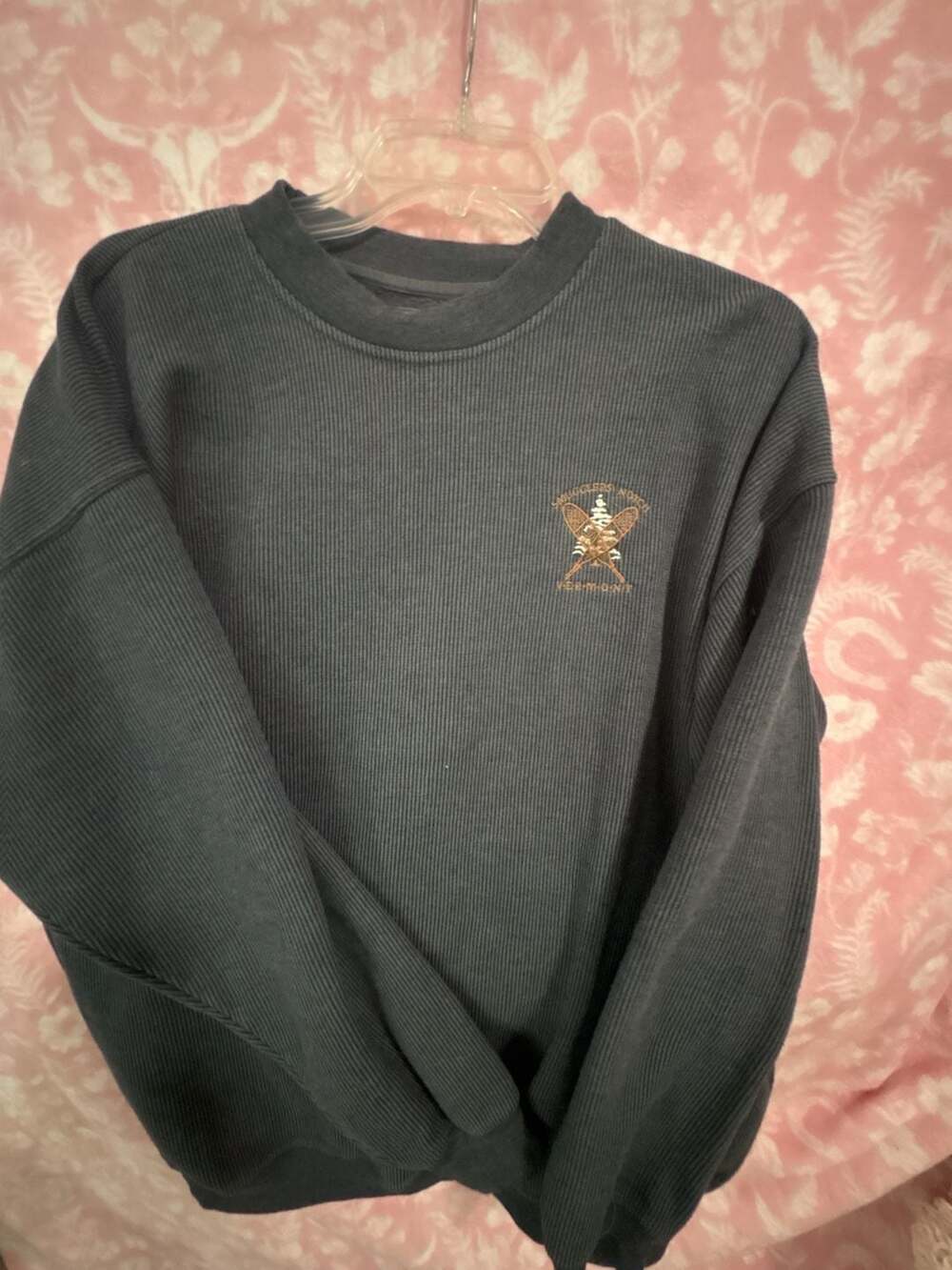 Cheyenne River Ribbed Crewneck Sweatshirt Smugglers Notch Vermont Embroidery
